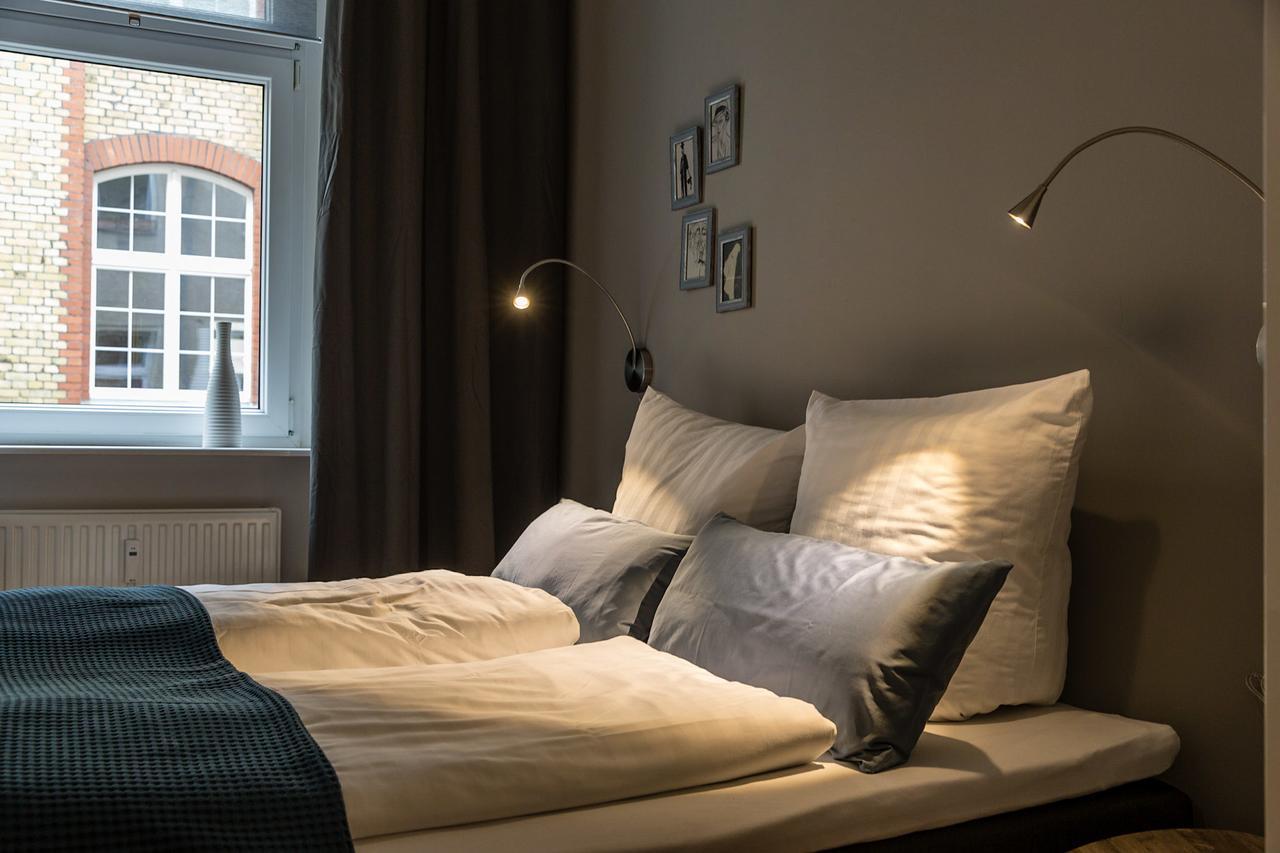 Apartment Kopen Lessing Charlotte Mauerpark Berlim Exterior foto